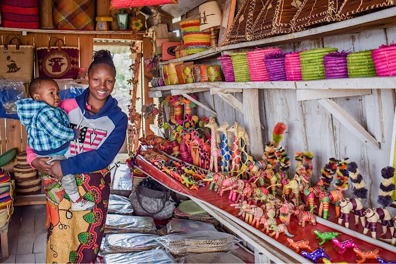 Artisanat à madagascar - marché de la digue à tananarive 9-93b3adb8